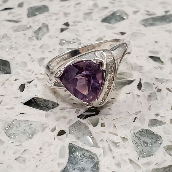 Sterling Silver Trillion Cut Amethyst CZ Ring Size 7.5